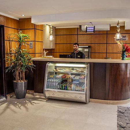 อัลมูฮัยดบ์ อัลฮัมรา เจดดาห์ Aparthotel ภายนอก รูปภาพ