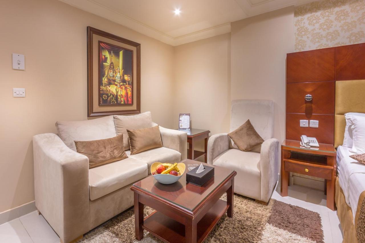 อัลมูฮัยดบ์ อัลฮัมรา เจดดาห์ Aparthotel ภายนอก รูปภาพ