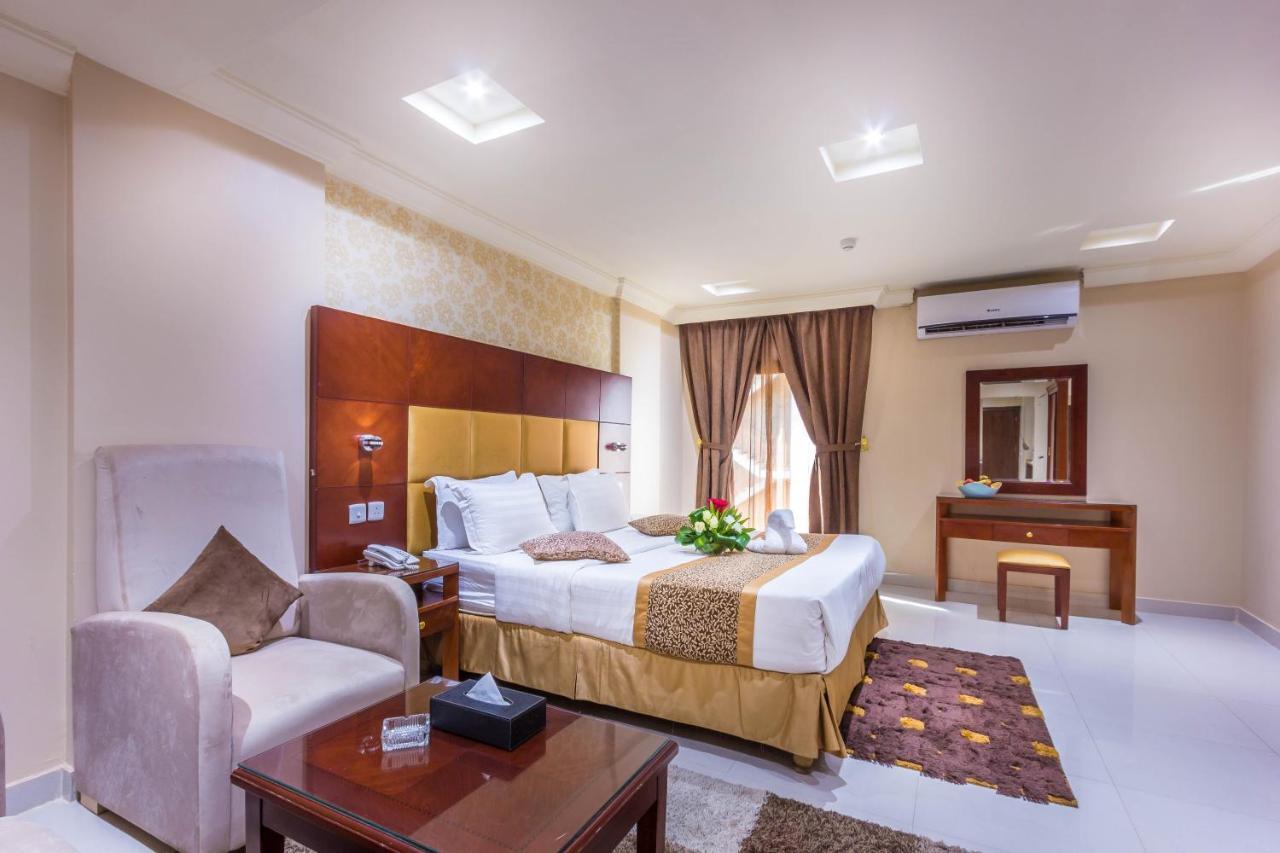 อัลมูฮัยดบ์ อัลฮัมรา เจดดาห์ Aparthotel ภายนอก รูปภาพ