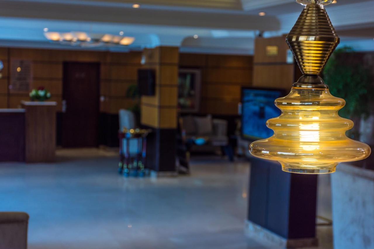 อัลมูฮัยดบ์ อัลฮัมรา เจดดาห์ Aparthotel ภายนอก รูปภาพ